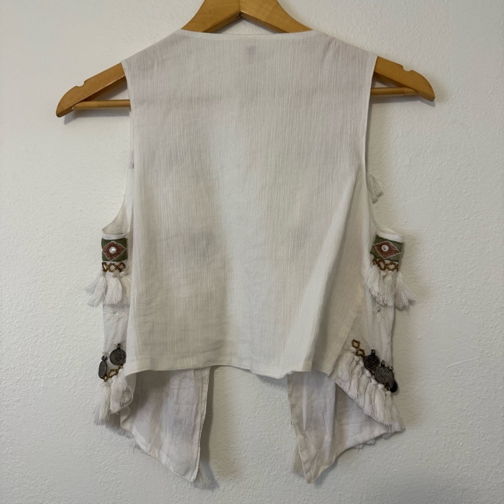 RAGA Embellished Fringe Vest - Picture 6 of 7